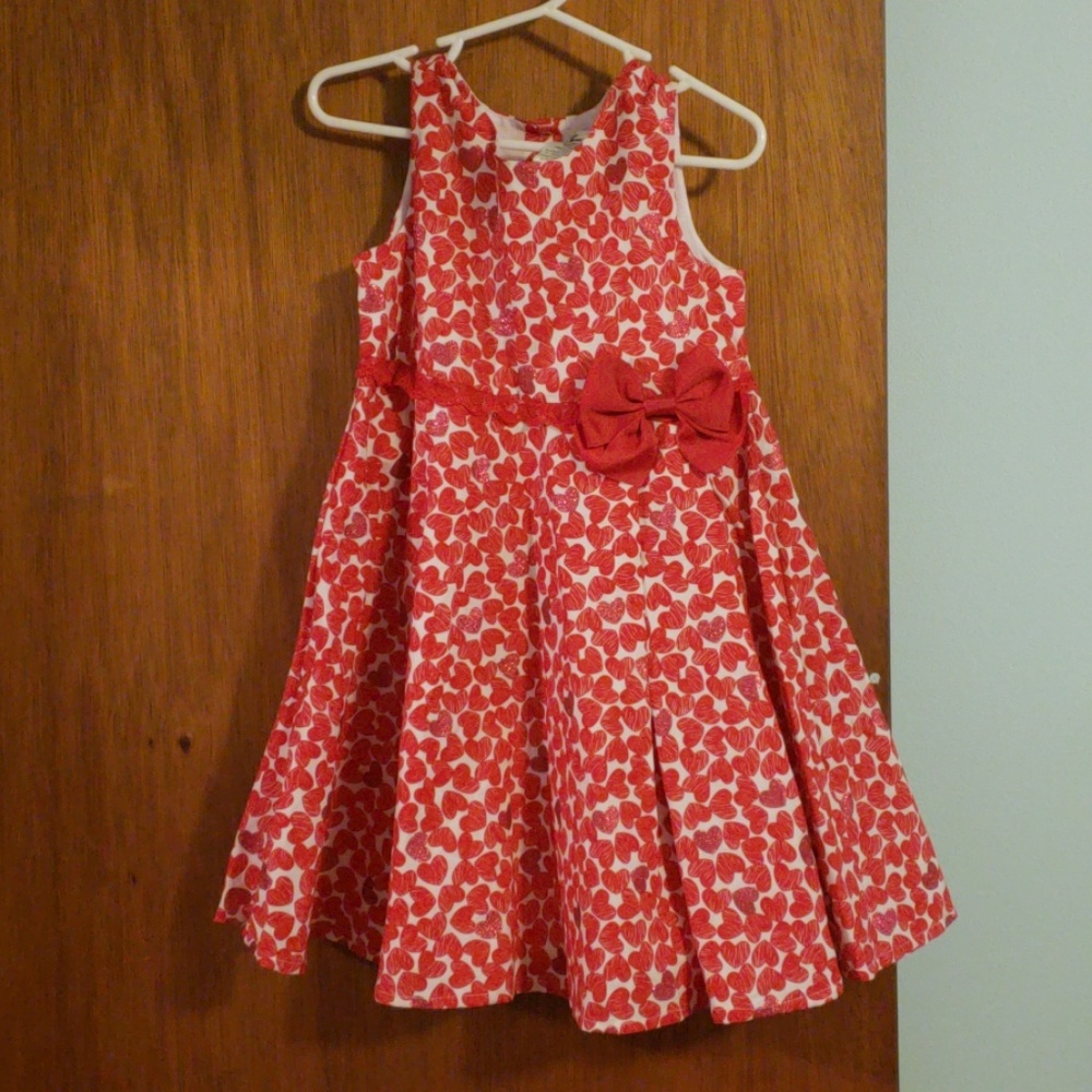New Size 4T Valentine Heart Dress